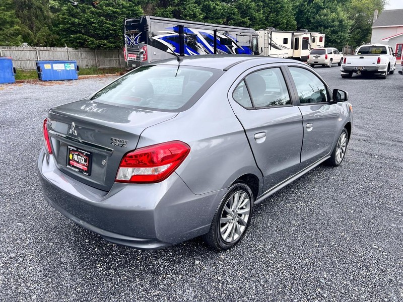 Mitsubishi Mirage Vehicle Image 05