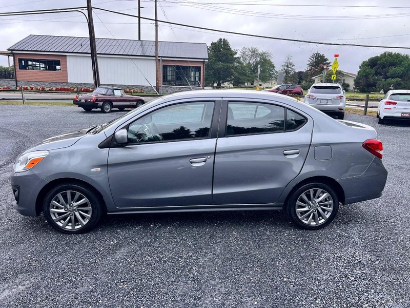 Mitsubishi Mirage Vehicle Image 08
