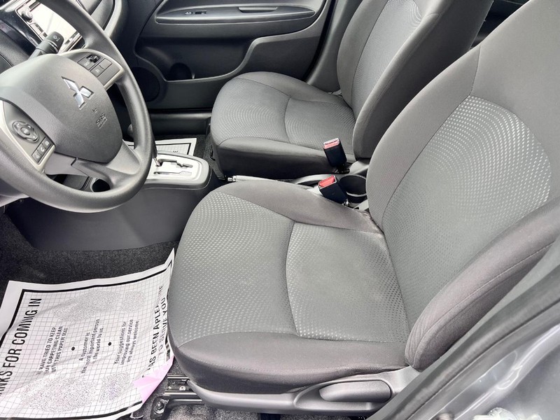Mitsubishi Mirage Vehicle Image 13