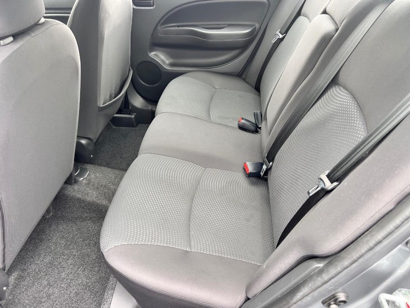 Mitsubishi Mirage Vehicle Image 14