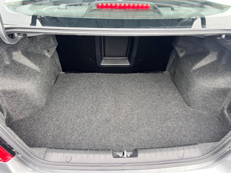 Mitsubishi Mirage Vehicle Image 16