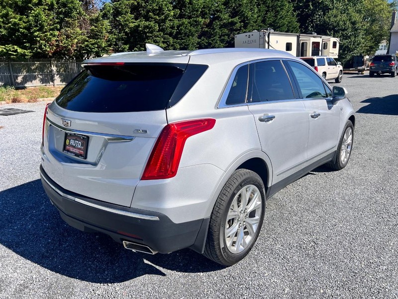 Cadillac XT5 Vehicle Image 05