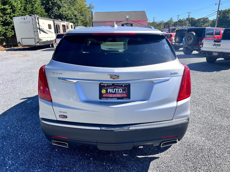 Cadillac XT5 Vehicle Image 06