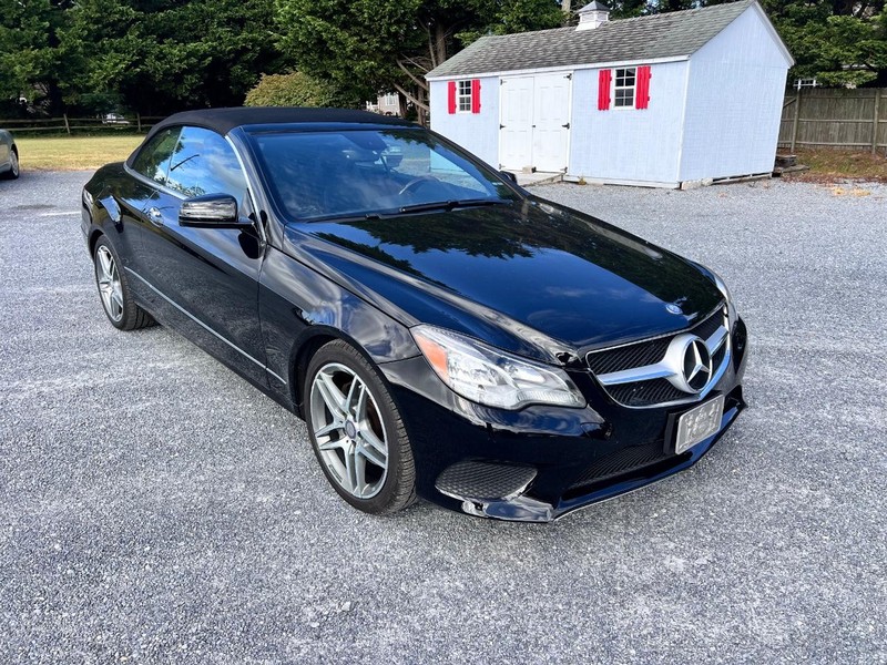 Mercedes-Benz E-CLASS Vehicle Image 03