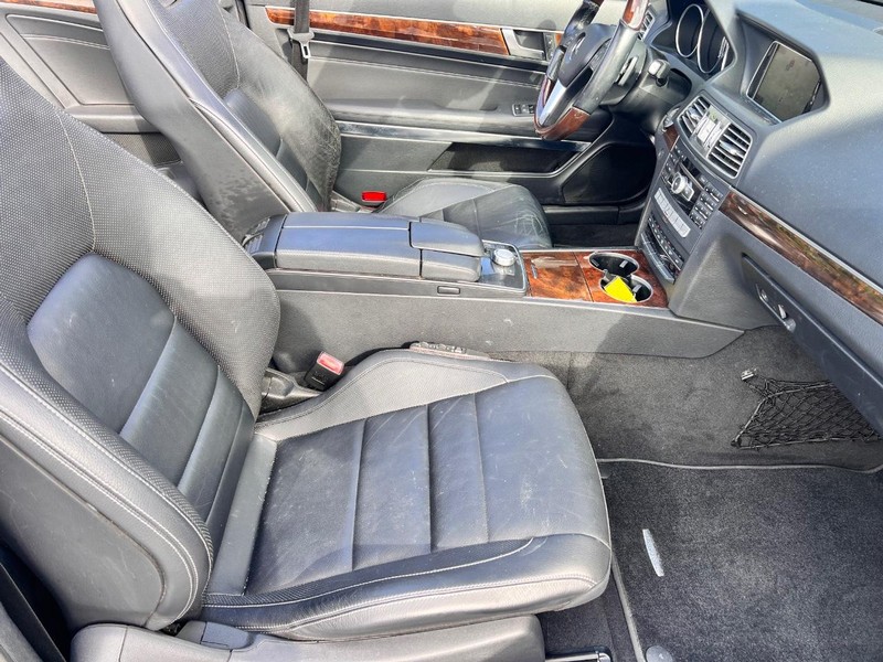Mercedes-Benz E-CLASS Vehicle Image 15