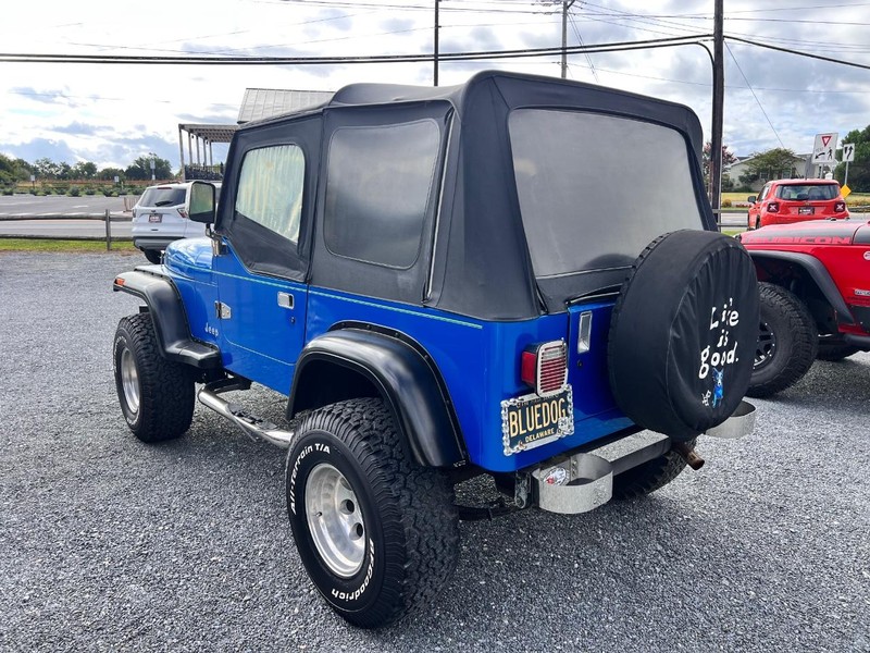 Jeep WRANGLER / YJ Vehicle Image 06