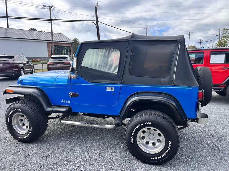 Jeep WRANGLER / YJ Vehicle Image 07