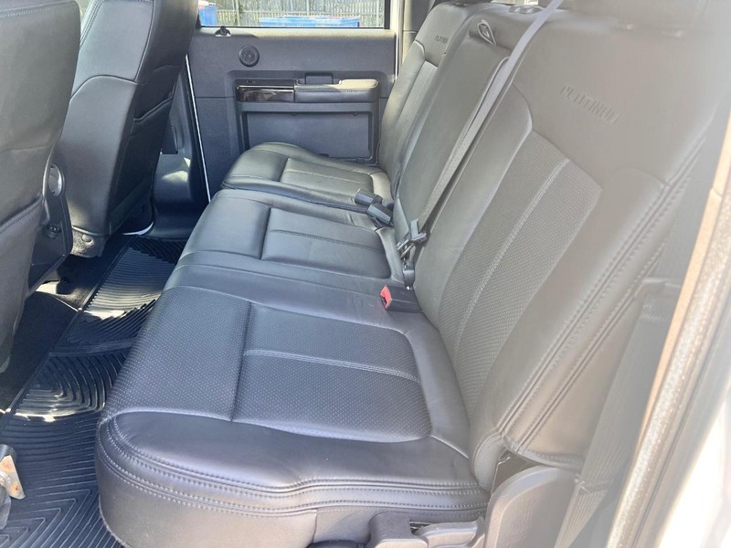 Ford F-450 Vehicle Image 17