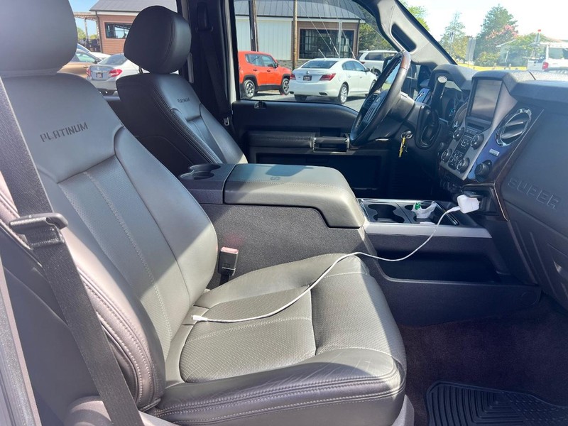 Ford F-450 Vehicle Image 20