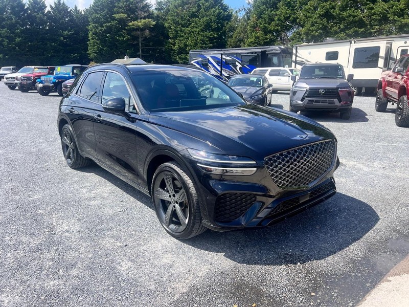 Genesis GV70 Vehicle Image 03