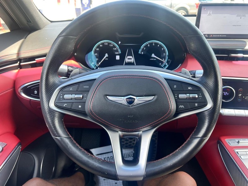 Genesis GV70 Vehicle Image 10