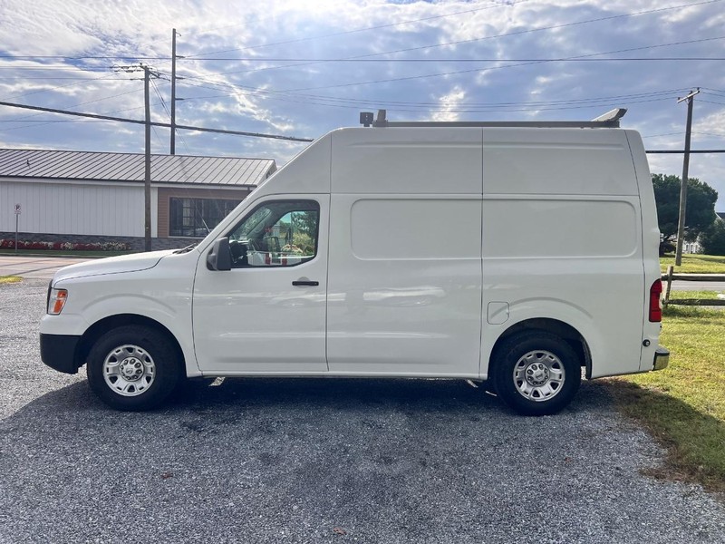 Nissan NV Vehicle Image 08