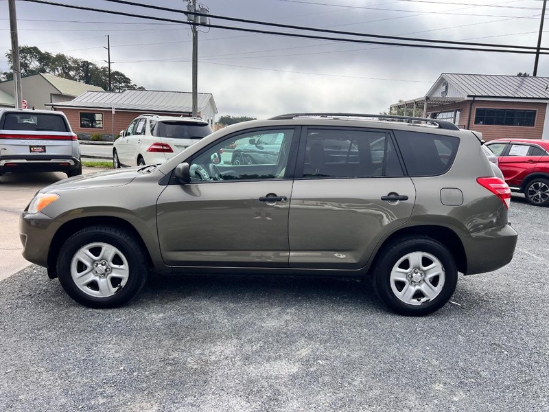 Toyota RAV4 Vehicle Image 08