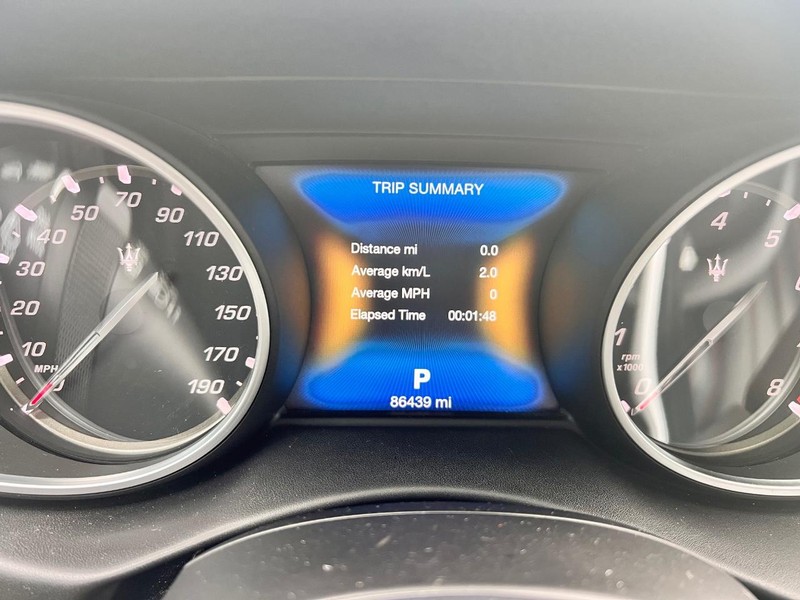 Maserati Levante Vehicle Image 11