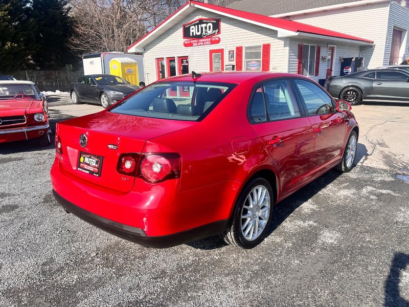 Volkswagen Jetta Vehicle Image 05