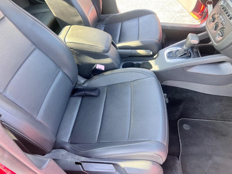 Volkswagen Jetta Vehicle Image 13