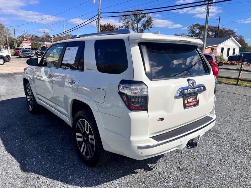 Toyota 4Runner Vehicle Image 07