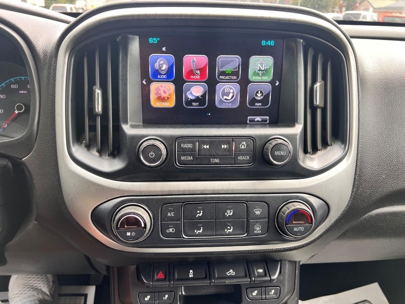 Chevrolet Colorado Vehicle Image 12