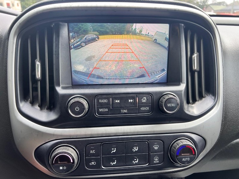 Chevrolet Colorado Vehicle Image 13
