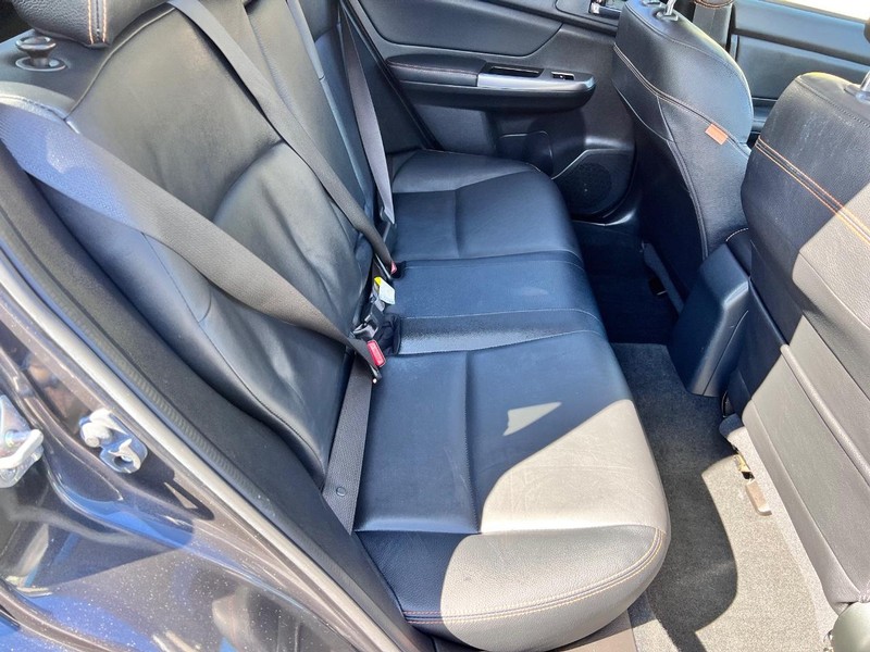 Subaru Crosstrek Vehicle Image 18