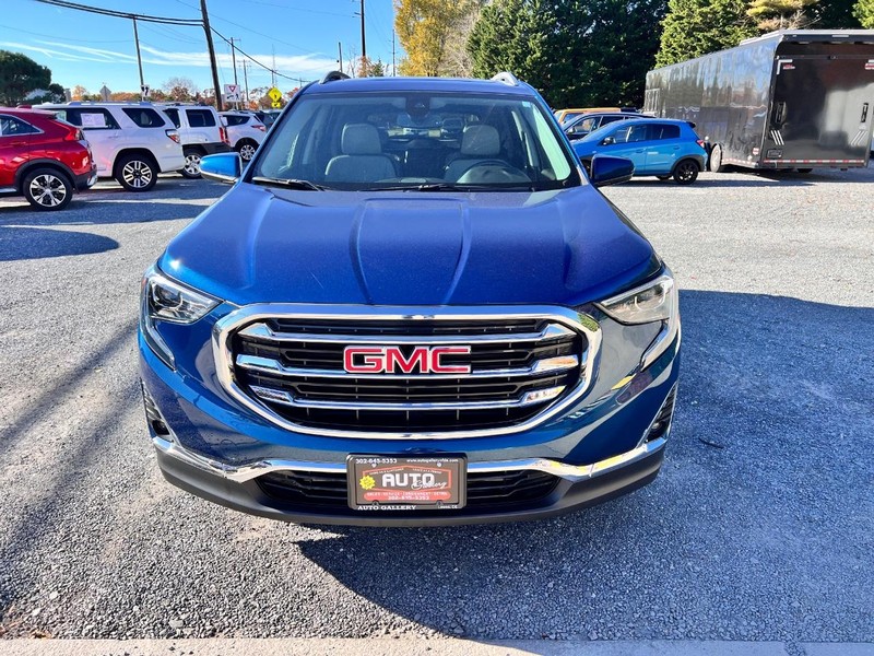 GMC Terrain Vehicle Image 02