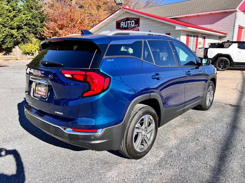 GMC Terrain Vehicle Image 05