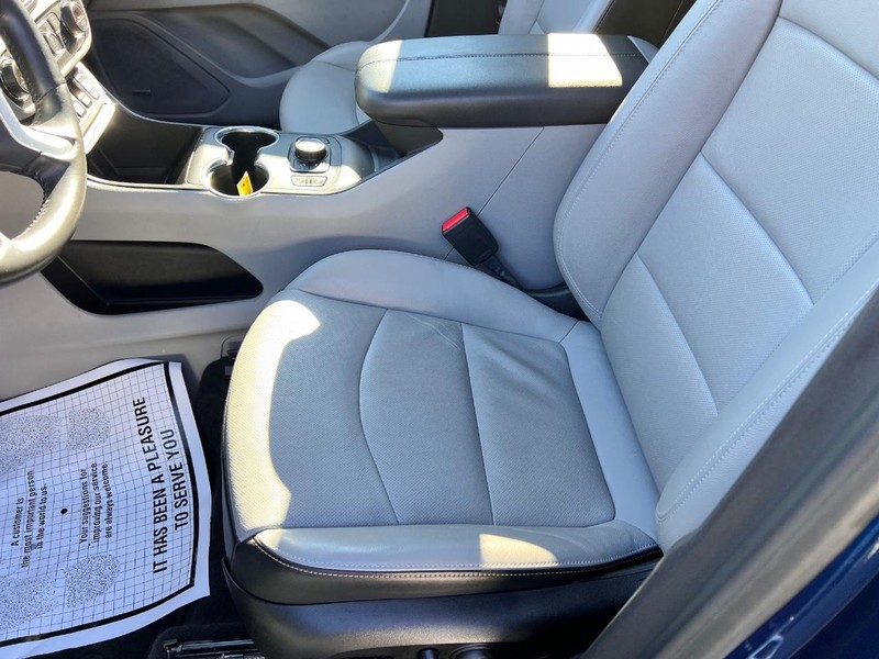 GMC Terrain Vehicle Image 14