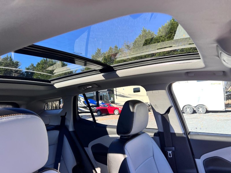 GMC Terrain Vehicle Image 19