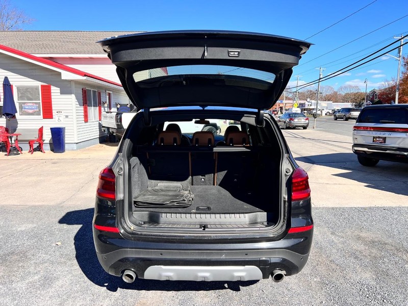 BMW X3 Vehicle Image 16