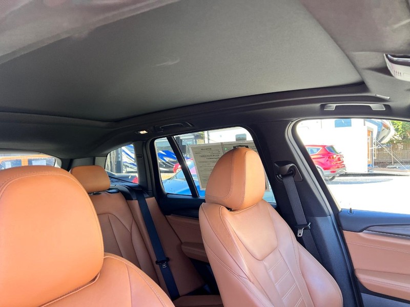 BMW X3 Vehicle Image 19