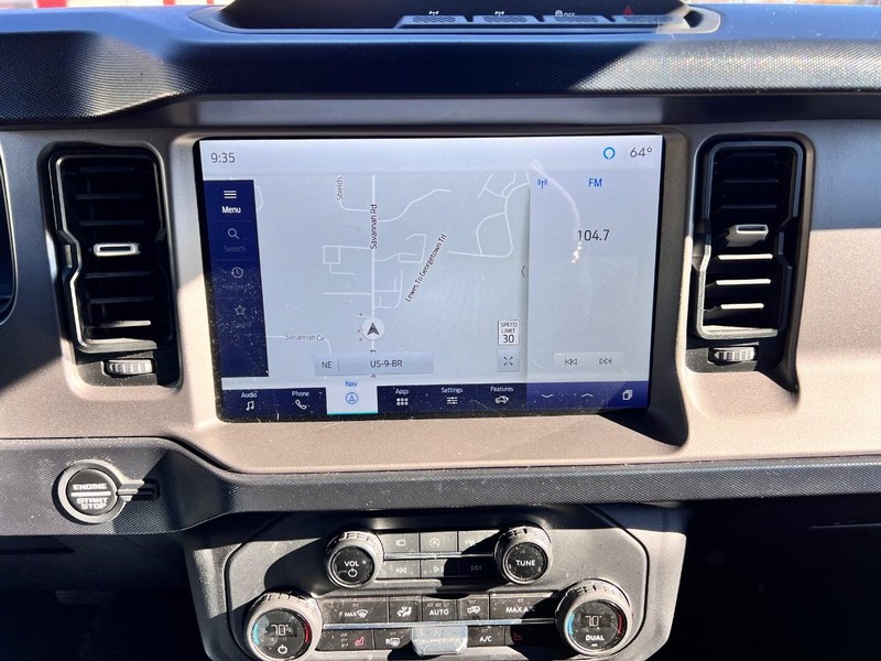 Ford Bronco Vehicle Image 12