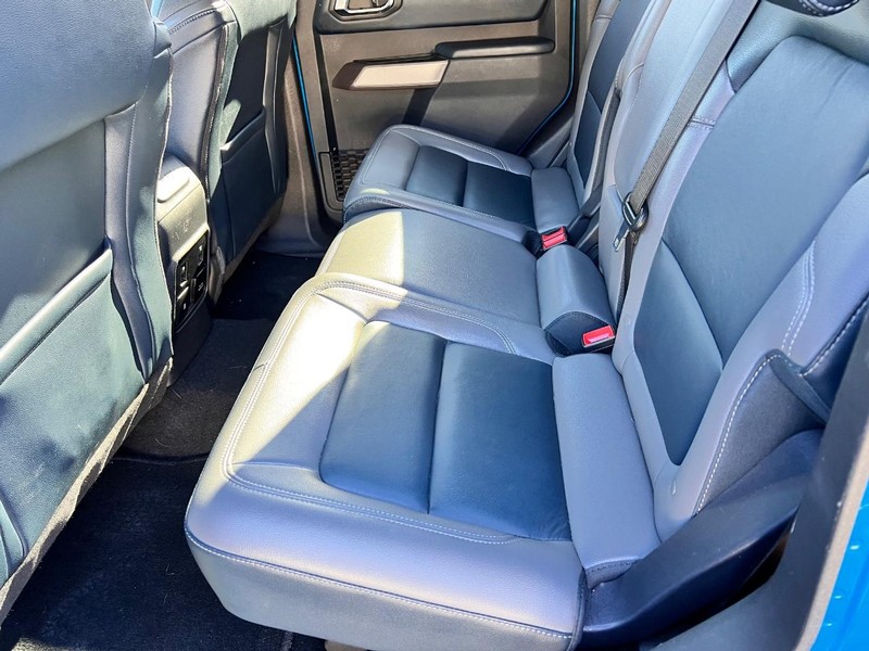 Ford Bronco Vehicle Image 16