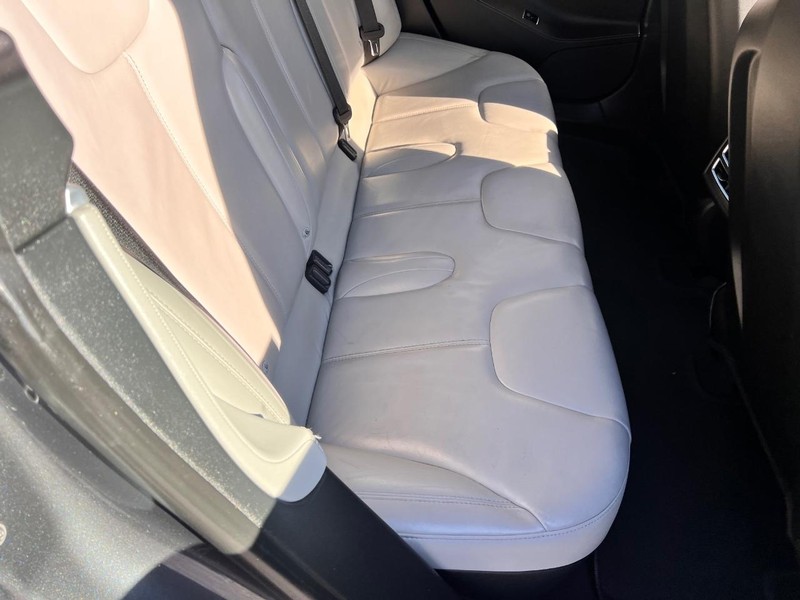 Tesla Model S Vehicle Image 16
