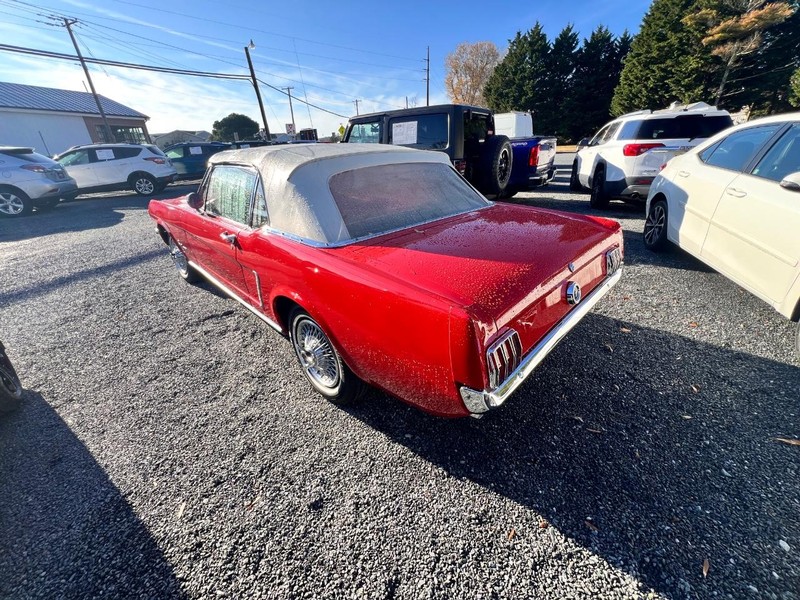 Ford Mustang Vehicle Image 07