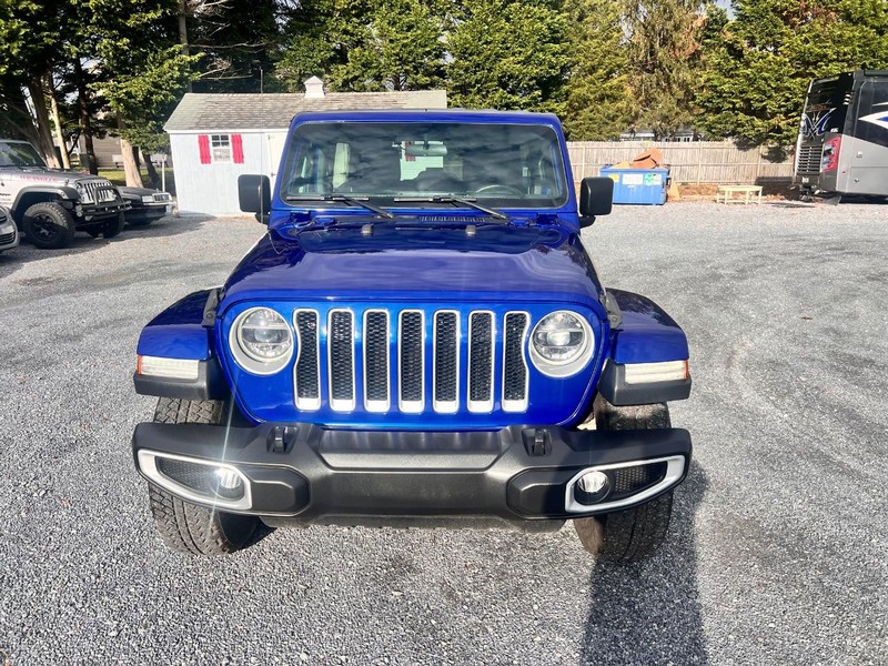 2019 Jeep Wrangler Unlimited Sahara photo 2