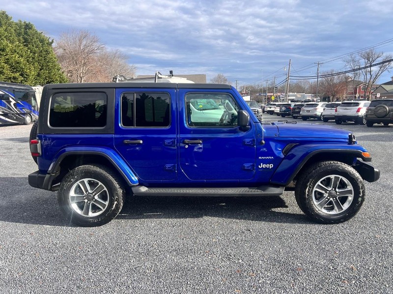 2019 Jeep Wrangler Unlimited Sahara photo 4