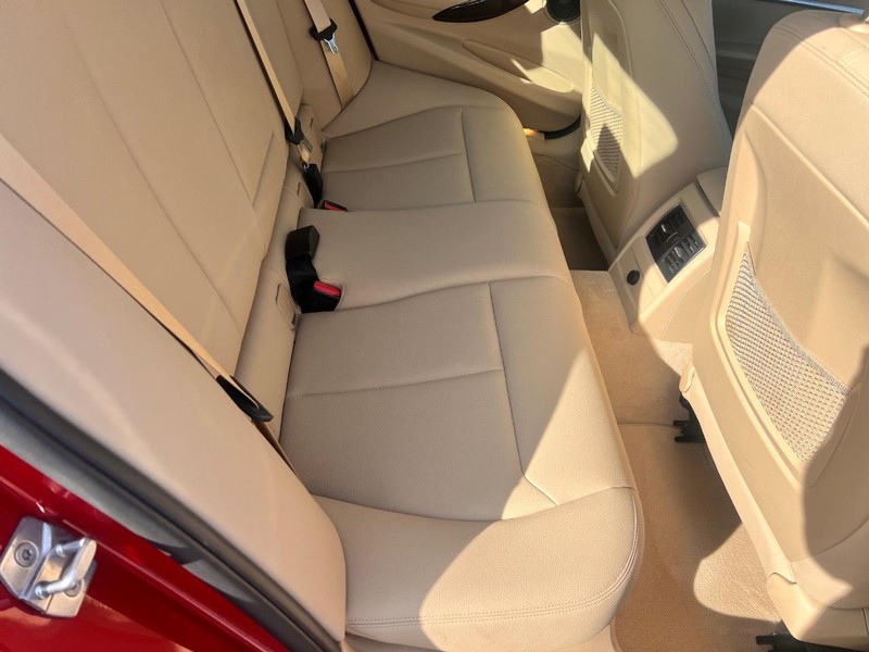 BMW 340 Vehicle Image 16