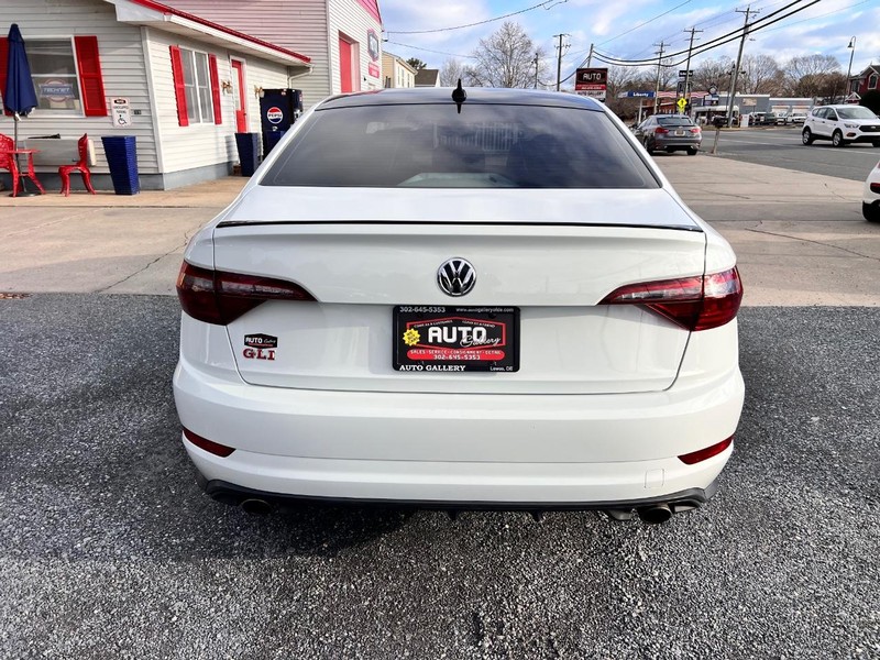 Volkswagen Jetta Vehicle Image 06