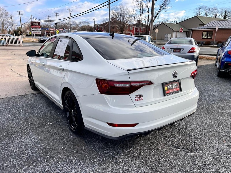 Volkswagen Jetta Vehicle Image 07