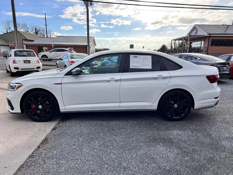 Volkswagen Jetta Vehicle Image 08