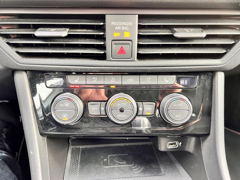 Volkswagen Jetta Vehicle Image 14