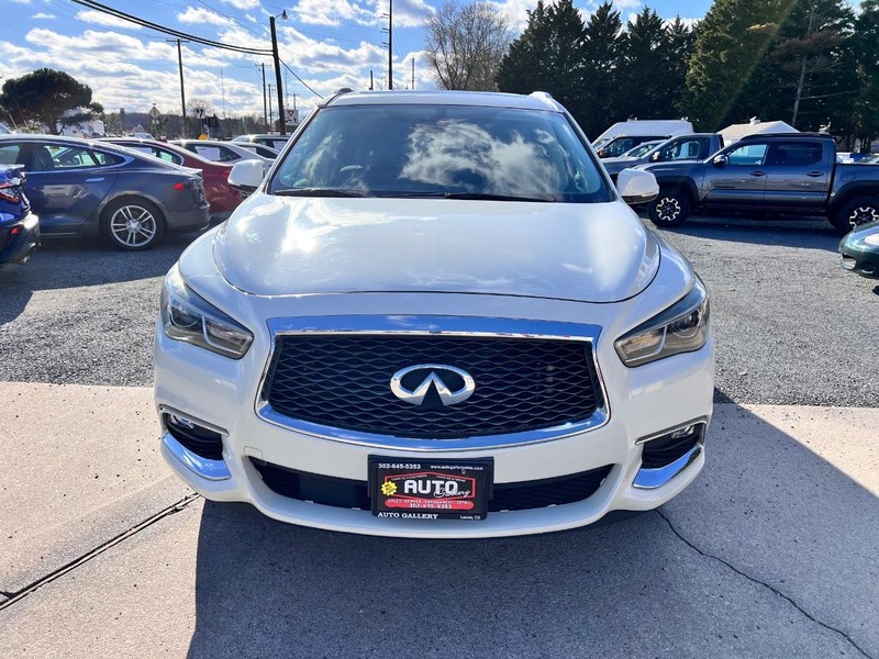 INFINITI QX60 Vehicle Image 02