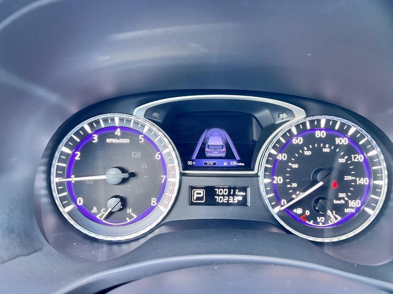 INFINITI QX60 Vehicle Image 11