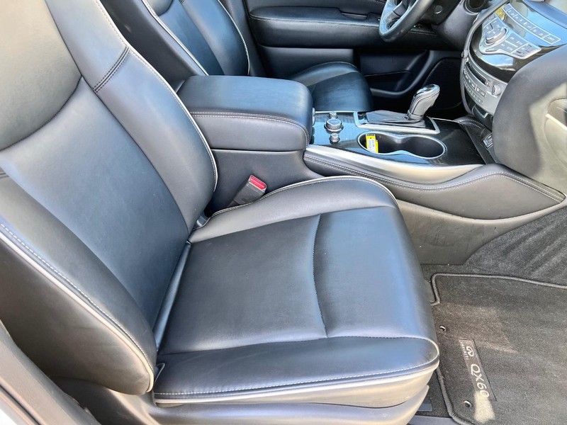 INFINITI QX60 Vehicle Image 20