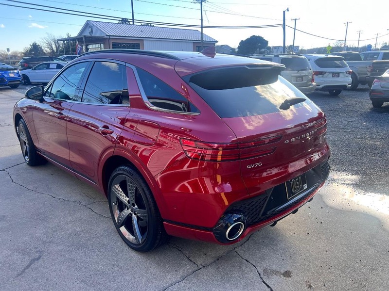 Genesis GV70 Vehicle Image 07