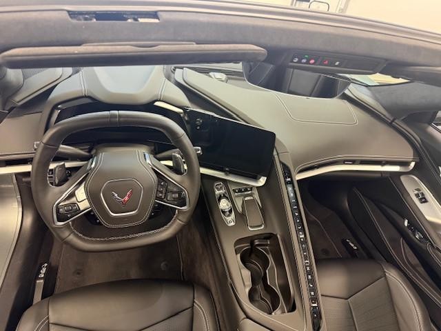 Chevrolet Corvette Vehicle Image 12