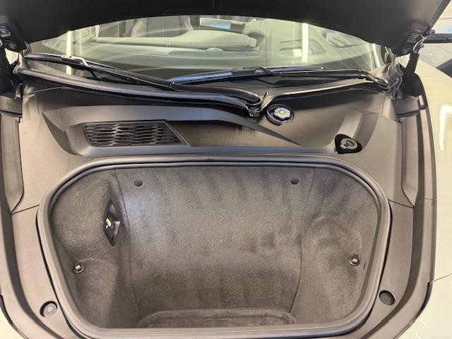 Chevrolet Corvette Vehicle Image 17