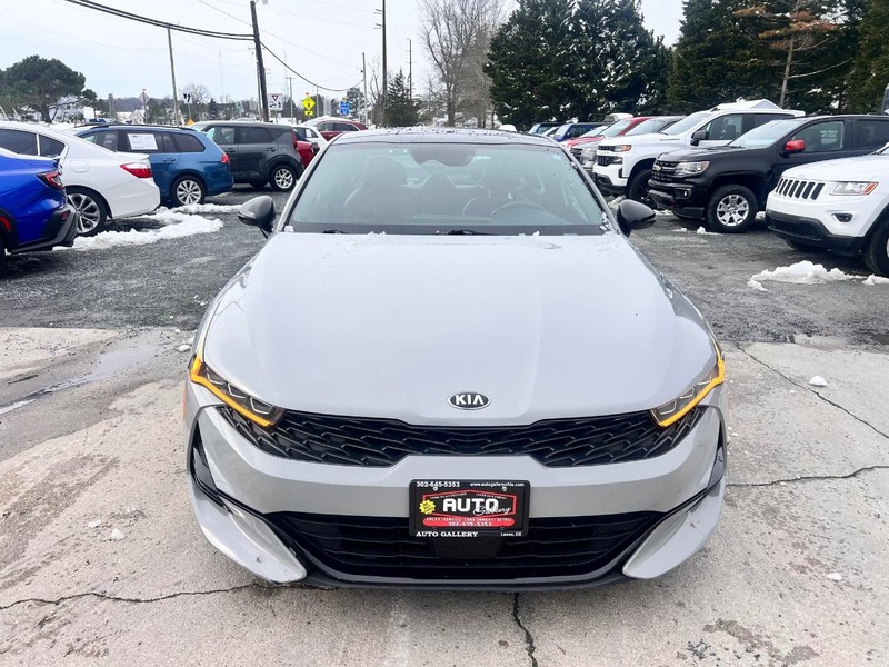 Kia K5 Vehicle Image 02