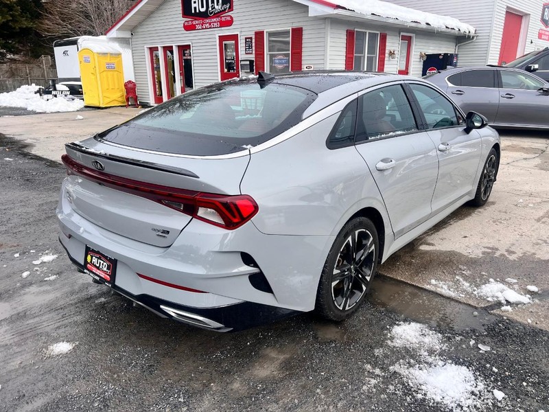 Kia K5 Vehicle Image 05