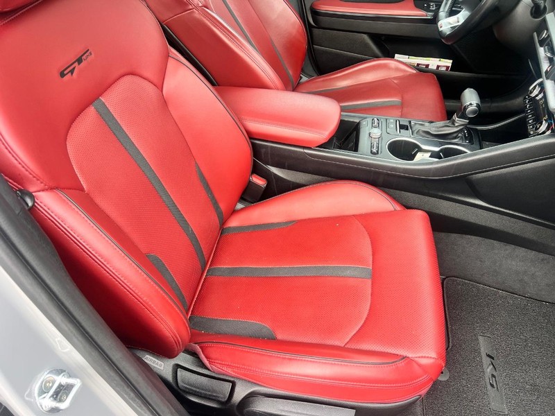 Kia K5 Vehicle Image 16